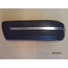 ROLLS ROYCE SPIRIT - BENTLEY - RIGHT HAND FRONT BUMPER END CAP - UB42674